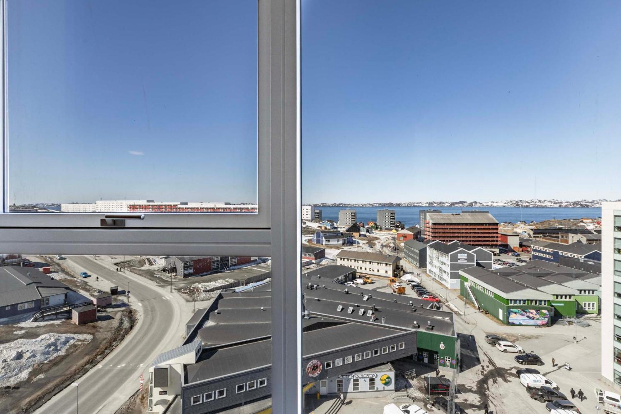 Hotel Aurora Apartments Nuuk Exterior photo