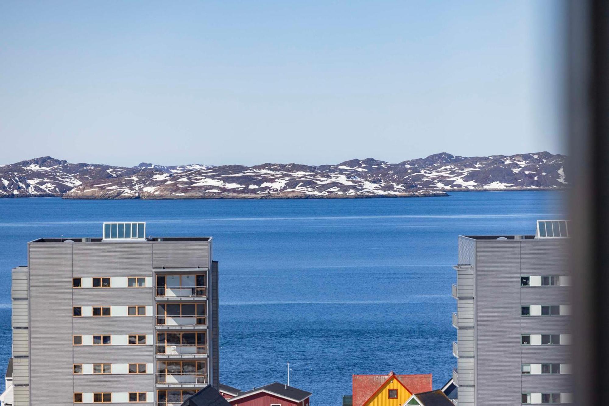 Hotel Aurora Apartments Nuuk Exterior photo