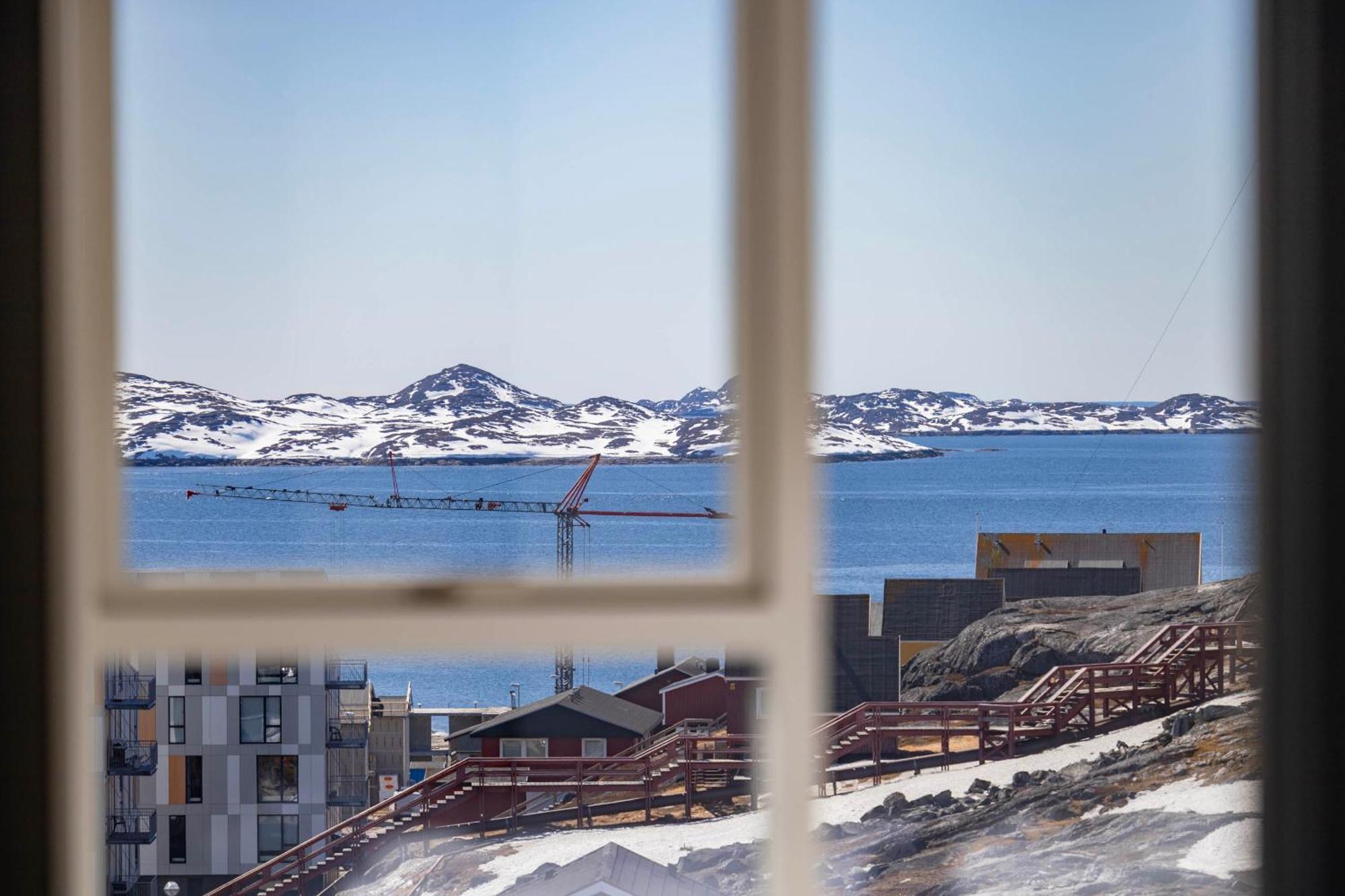 Hotel Aurora Apartments Nuuk Exterior photo