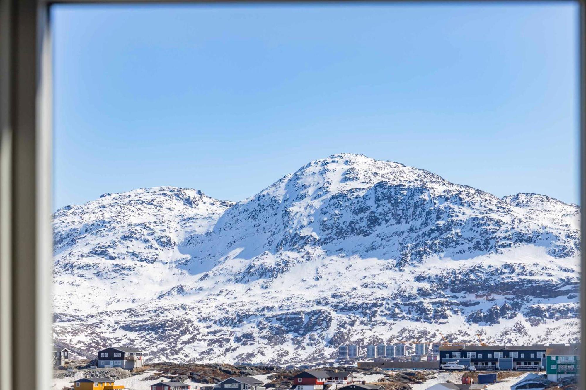 Hotel Aurora Apartments Nuuk Exterior photo