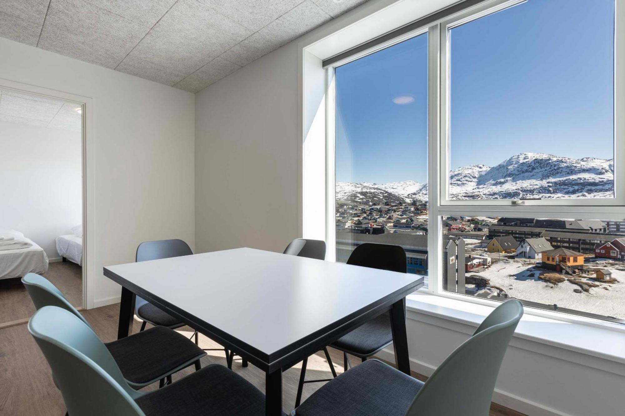 Hotel Aurora Apartments Nuuk Exterior photo